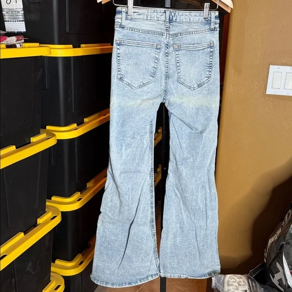 Wild Fable Light Blue High Rise Flare Jeans Size 4 - Picture 7 of 11